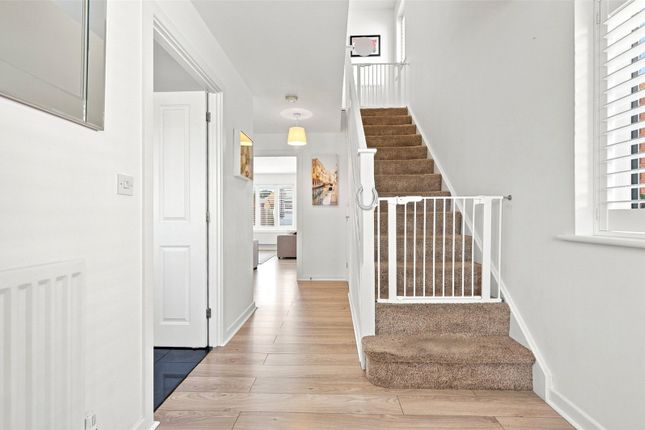 1, Shires Way, Essex photo 4