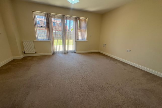 34, Holdenby Drive, Corby photo 3