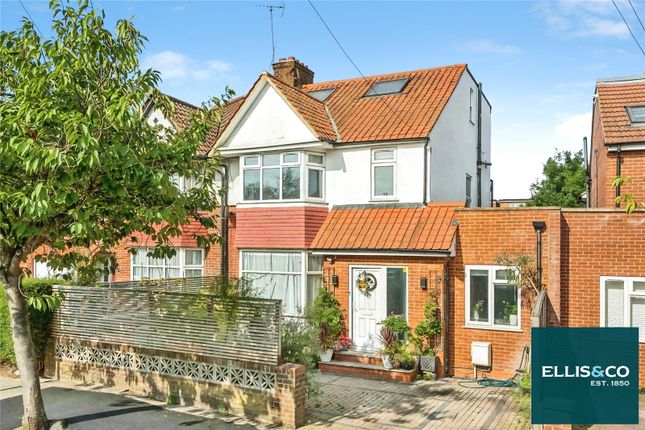 10, Cheviot Gardens, Cricklewood photo 2