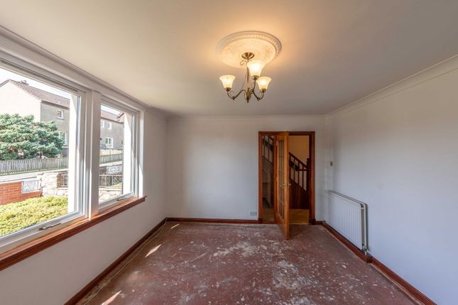 3, Hollandbush Avenue, Bonnybridge photo 4