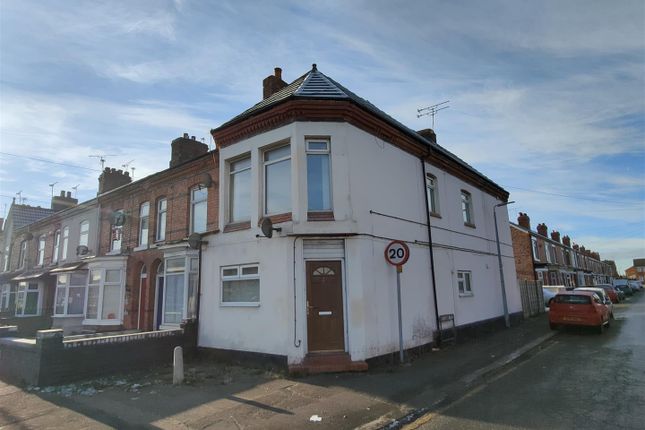 Flat to rent in St. Clair Street, Crewe