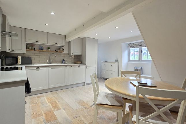 4-bed house on Chapel Yard Cottage, High Street, Napton, £475,000