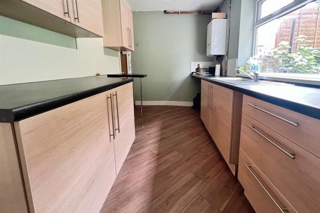 390, Moorside Road, Bradford photo 5