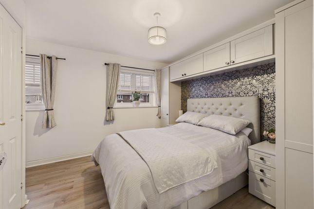 33 Richmond Grove, North Shields photo 4