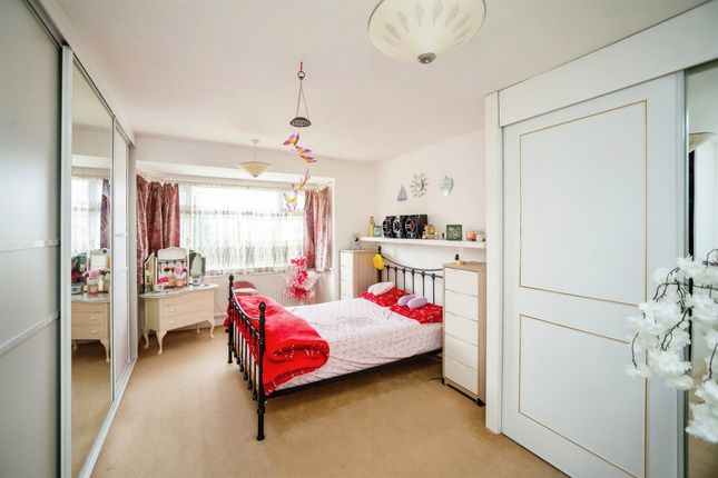 Detached house for sale in Willington Street, Maidstone