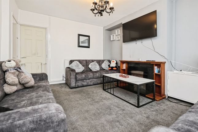 99, Tottenham Crescent, Birmingham photo 4