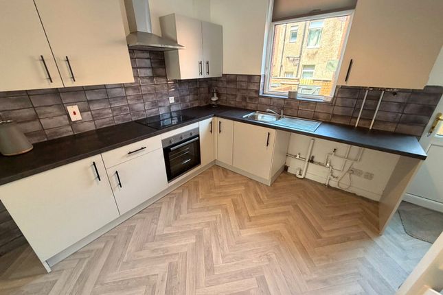 13, Fairbairn Street, Bolton photo 3