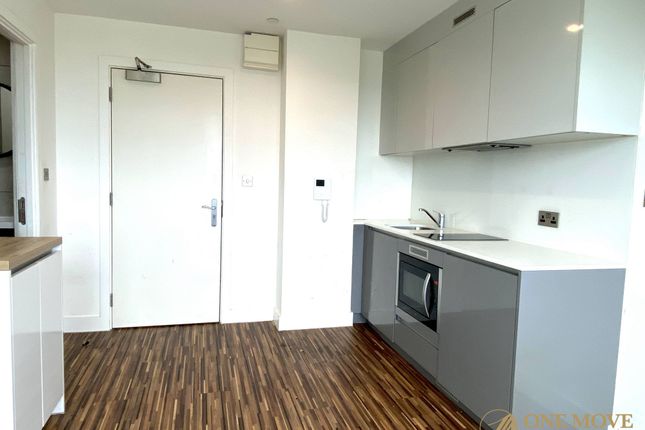 Apt 710, West Point, Manchester photo 3