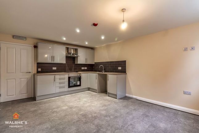 Thumbnail Flat to rent in Ashby Road, Scunthorpe