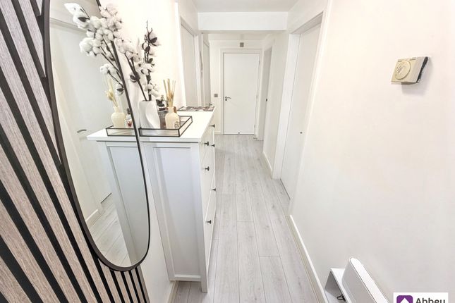 22D Montvale Gardens, Leicester photo 3