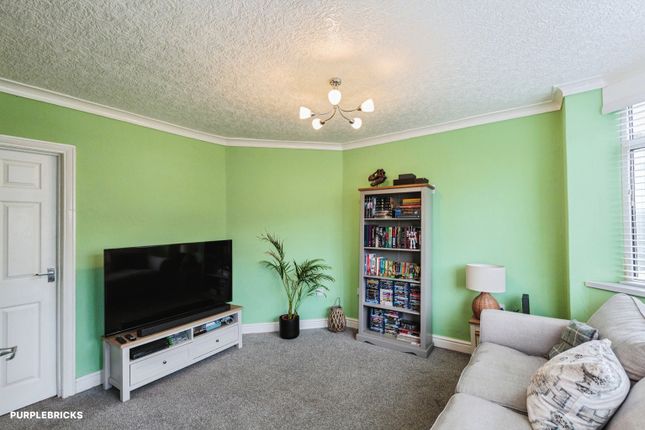 52, June Avenue, Blackpool photo 3