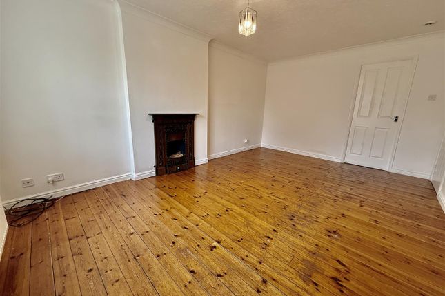 15, St. Godrics Drive, Houghton Le Spring photo 3