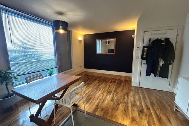 27 Southstand Apartments, Highbury Stadium Square, London photo 3
