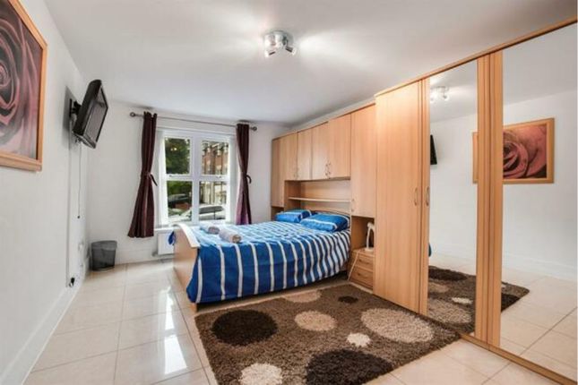 Flat for sale in The Coppice, Manchester