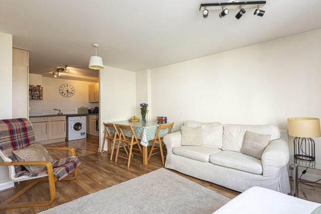 Thumbnail Flat for sale in Simone House, Holmes Road, Kentish Town