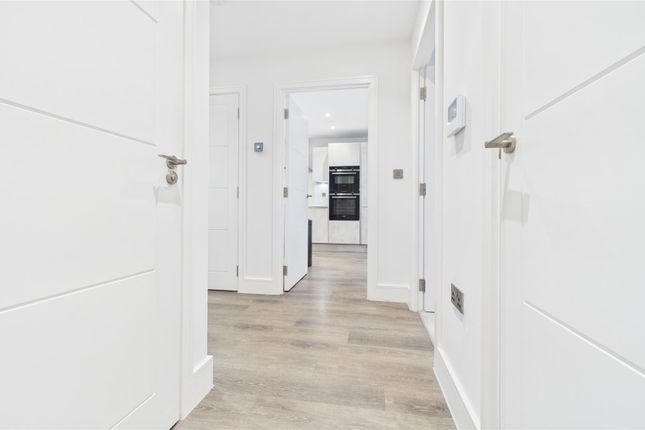 13 Tallow Wharf, Bircherley Green, Hertford photo 4