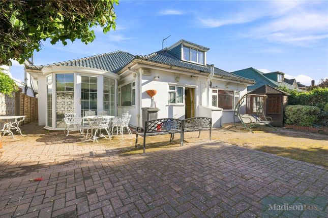 4, Meadow Walk, London photo 3