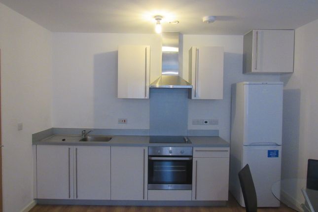 Flat 68, Manchester photo 3