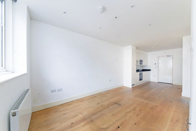 Thumbnail Flat for sale in High Street, Croydon