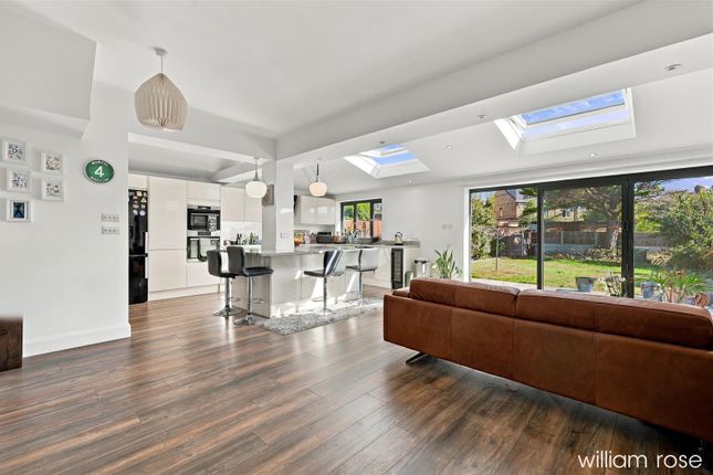 158, The Avenue, London photo 4