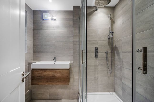 30a, Gordon Place, London photo 4