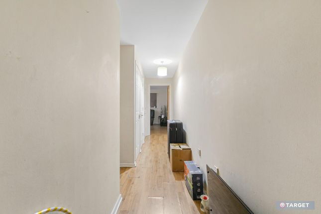 20, Pentland Close, London photo 4