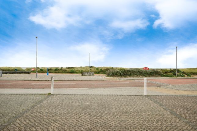 8, Min Y Traeth, Pwllheli photo 3