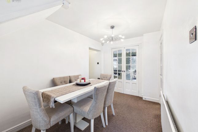 6, Dovecote Close, Tipton photo 3