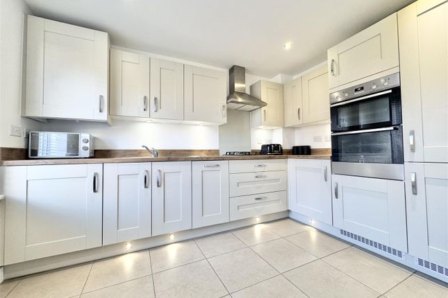 10, Wilbur Close, Bury St. Edmunds photo 3