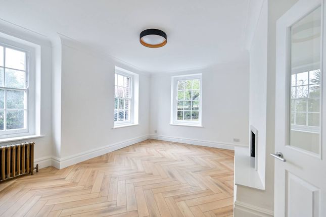 Thumbnail Flat to rent in Lower Park, Putney, London