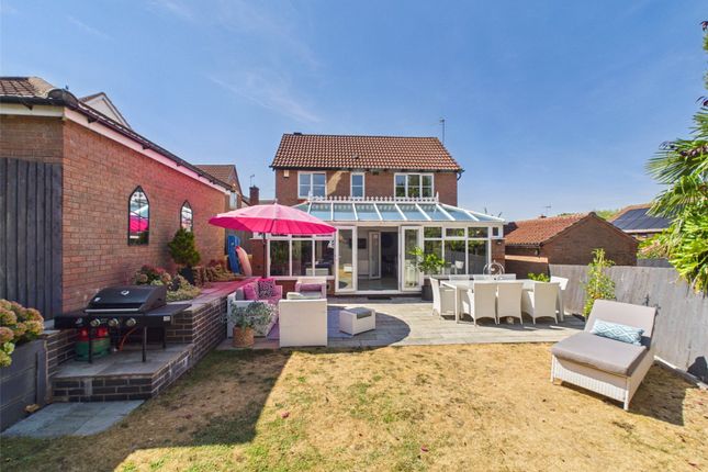 31, Tay Avenue, Worcestershire photo 3
