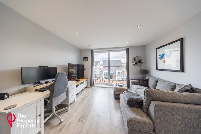 Flat Flat 202, Cygnet House, Drake Way, Reading photo 4