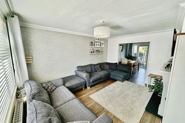 42, Longleat Crescent, Nottingham photo 3