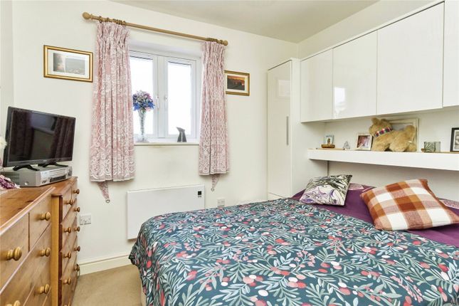Flat for sale in Atherley Park Close, Shanklin, Isle Of Wight