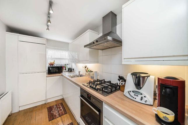 42, Battersea Bridge Road, London photo 4