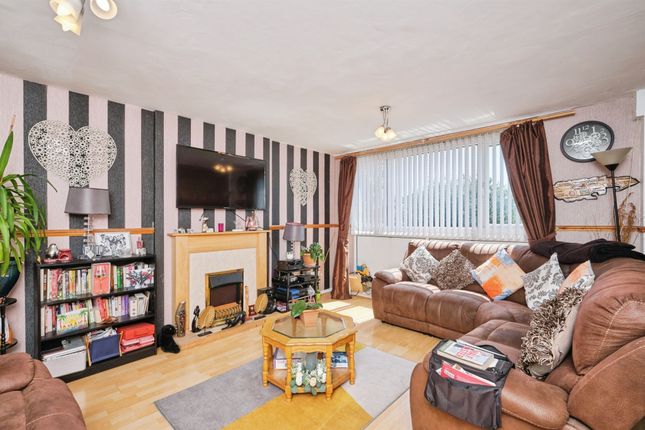 49, Porchester Drive, BIRMINGHAM photo 4