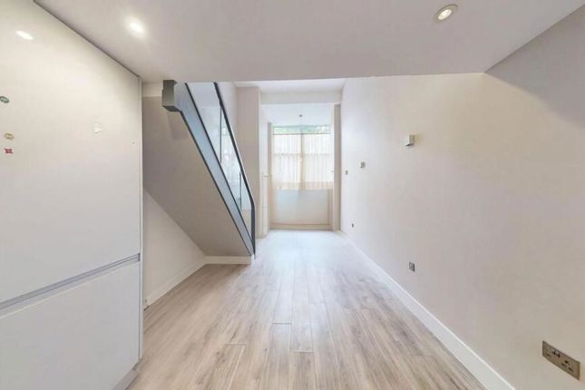 5 Vulcan House, Restmor Way, Wallington photo 4