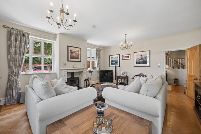 Woodland Cottage,, Mottram Road, Cheshire photo 4