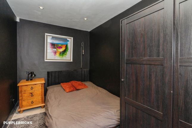 12 Southview Court, Southview Road, Brighton photo 4