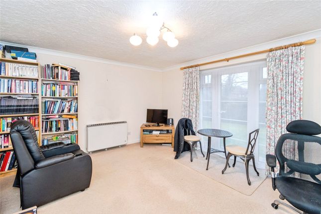 Flat 1, Dorchester Court, 54, Westwood Road, Hampshire photo 4
