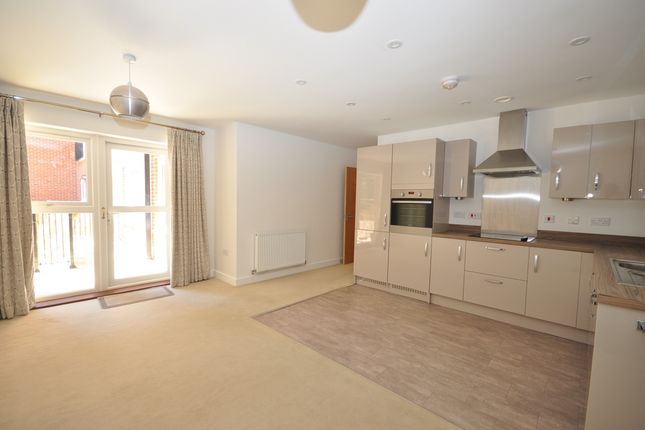 2 bed flat to rent in Hillside Industrial Estate, London Road, Horndean, Waterlooville PO8