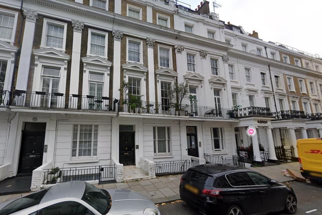 Thumbnail Flat to rent in Devonshire Terrace, London