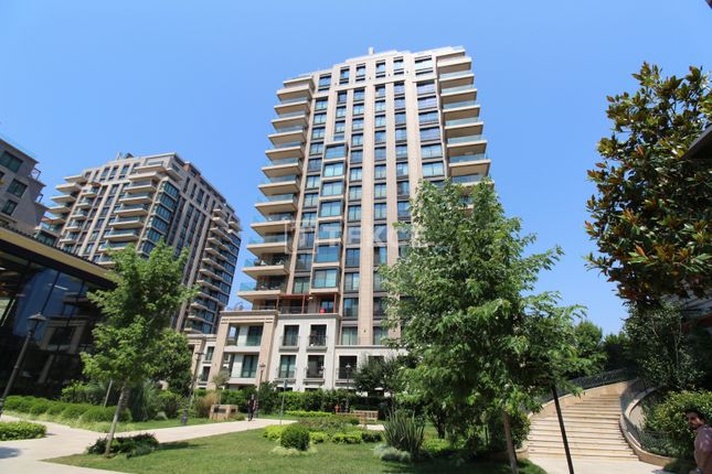 Apartment for sale in Kazlıçeşme, Zeytinburnu, İstanbul, Türkiye