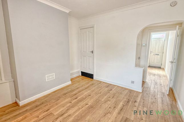 42 Barlborough Road, Chesterfield photo 3