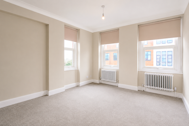 Flat 2, High Road, London, N12 9QD, London photo 4
