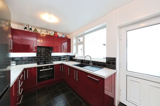 30, Kilton Hill, Worksop photo 3