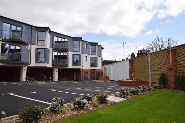 1 Bedroom Flats To Let In Watford Hertfordshire Primelocation