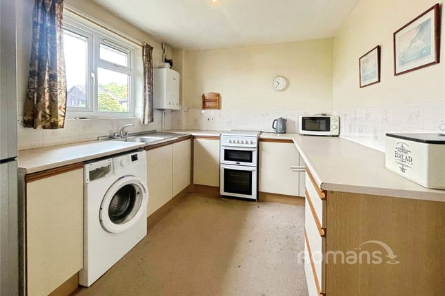2, Felmer Drive, Winchester photo 2