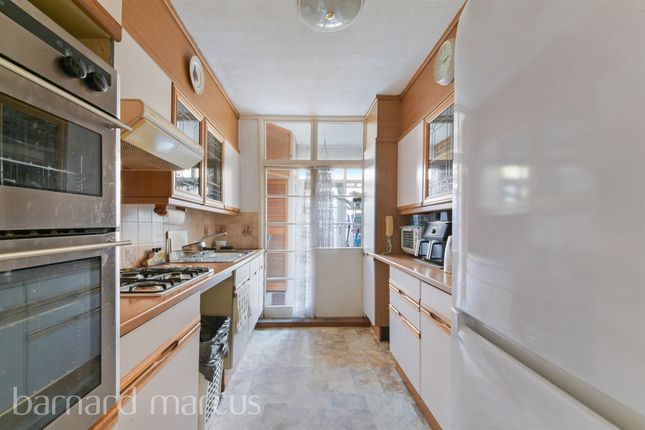 Flat 1, Binstead House, 5, Vermont Road, London photo 3