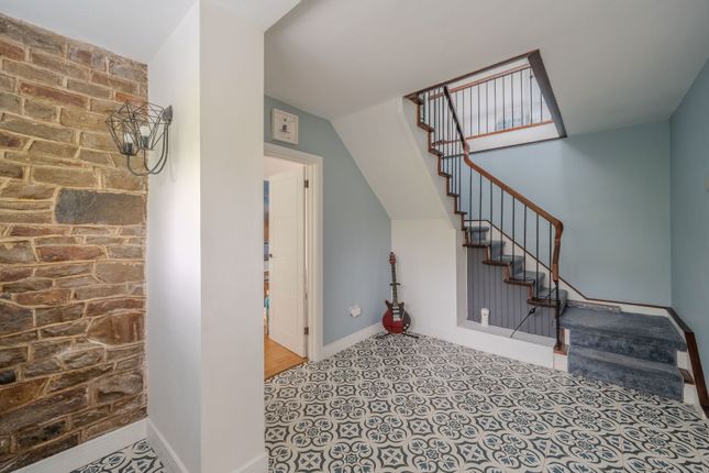 16, Stow Park Circle, Newport photo 3
